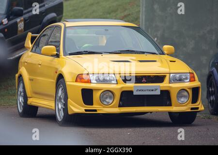 Cobreces, Espagne - 14 août 2021 : Mitsubishi lancer Evolution était une berline de tourisme à segment C produite par le constructeur japonais Mitsubishi fr Banque D'Images