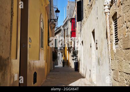 Petites ruelles et rues magnifiques dans l'ancienne capitale Mdina, Malte, Europe Banque D'Images