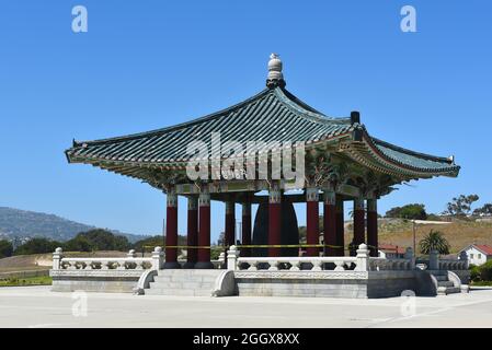 SAN PEDRO, CALIFORNIE - 27 AOÛT 2021 : la cloche historique de l'amitié coréenne à Angels Gate Park. Banque D'Images