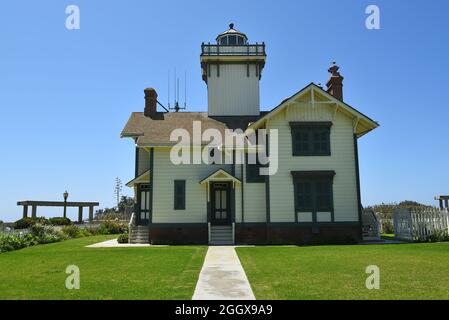 SAN PEDRO, CALIFORNIE - 27 AOÛT 2021 : arrière de la maison de lumière point Fermin. Banque D'Images