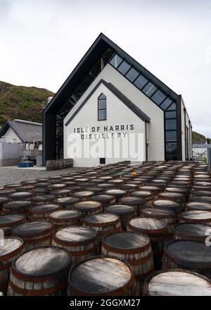 Extérieur de la distillerie Isle of Harris à Tarbert Isle of Harris, Outer Hebrides, Écosse, Royaume-Uni Banque D'Images