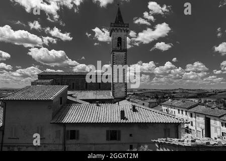 Vinci est une ville italienne de 14 615 habitants dans la ville métropolitaine de Florence, en Toscane. Il est connu pour avoir été le lieu d'origine de Leona Banque D'Images