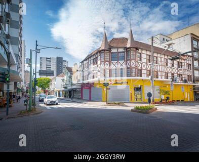 Maisons à colombages de style allemand à la rue XV de Novembro - Blumenau, Santa Catarina, Brésil Banque D'Images