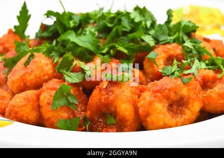 Boulettes de méatelles de Fellah avec persil maison de plats traditionnels turcs avec une belle présentation Banque D'Images