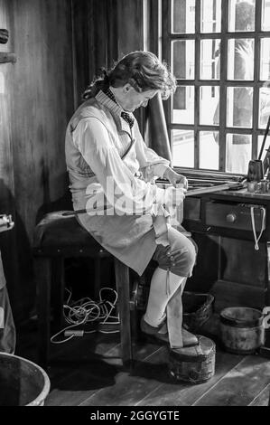 Il s'agit de l'atelier des fabricants d'épée au musée de la Marine royale de l'époque victorienne à Hartlepool, dans le comté de Durham Banque D'Images