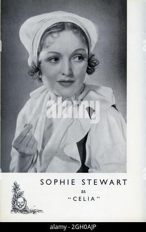 SOPHIE STEWART comme Celia en COMME VOUS L'AIMEZ 1936 réalisateur / producteur PAUL CZINNER jouer William Shakespeare traitement J.M. Barrie Music William Walton cinématographie Harold Rosson réalisateur David Lean costume design John Armstrong et Joe Strassner caméraman Jack Cardiff chorégraphe Ninette de Valois Inter - Allied film Producers Ltd. / 20ième siècle Fox film Company Banque D'Images