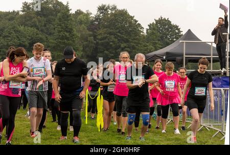 Brentwood, Royaume-Uni. 04e septembre 2021. Brentwood Essex, 4 septembre 2021 cancer Research UK Run for Life course 10K au parc du comté de Weald Brentwood Essex crédit: Ian Davidson/Alay Live News Banque D'Images