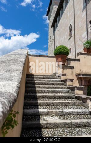 Angera, Italie. 05e juin 2020. Rocca di Angera, Lago Maggiore, Varese, Italie crédit: Agence de photo indépendante/Alamy Live News Banque D'Images