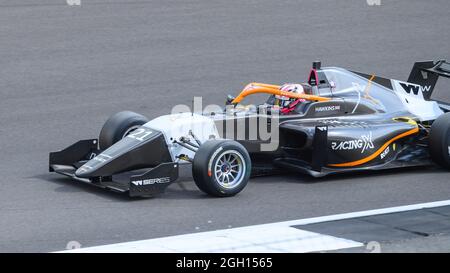 JESSICA HAWKINS série W au Grand Prix de Grande-Bretagne - Silverstone 2021 Banque D'Images