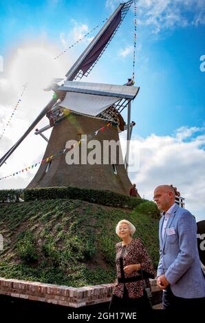 Zuidwolde, pays-Bas. 04e septembre 2021. Princesse Beatrix des pays-Bas à Het Anker à Zuidwolde, le 04 septembre 2021, pour ouvrir le moulin de Vlijt, construit en 1878, il est restauré avec l'aide de subventions et de contributions crédit: Albert Nieboer/pays-Bas OUT/point de vue OUT/dpa/Alay Live News Banque D'Images
