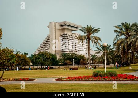 DOHA, QATAR - 01 mars 2019 : une vue magnifique sur le Sheraton Grand Doha, Qatar Banque D'Images