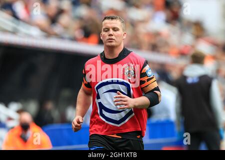 Adam Milner (13) de Castleford Tigers se réchauffant le 9/4/2021. (Photo de Mark Cosgrove/News Images/Sipa USA) crédit: SIPA USA/Alay Live News Banque D'Images