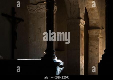 Rosciolo dei Marsi , Italie-août 7, 2021:l'église romane, d'origine bénédictine, est située dans un endroit isolé sur les pentes du mont Velino.the Banque D'Images