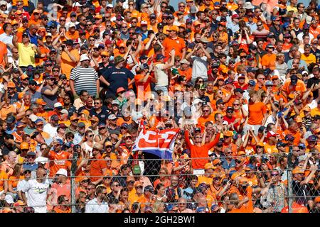 Zandvoort, pays-Bas. 3 septembre 2021. Fans dans les tribunes, gradins, pendant le Grand Prix hollandais de Formule 1 Heineken 2021, 13e tour du Championnat du monde de Formule 1 2021 de la FIA du 3 au 5 septembre 2021 sur le circuit Zandvoort, à Zandvoort, pays-Bas - photo DPPI Banque D'Images