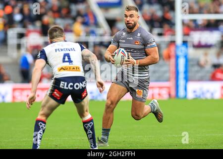 Mike McMeeken (12) de Catalans Dragons en action Banque D'Images