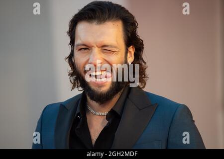 Marlon Joubert assiste au tapis rouge du film "la main de Dieu" lors du 78e Festival International du film de Venise le 02 septembre 2021 à Venic Banque D'Images