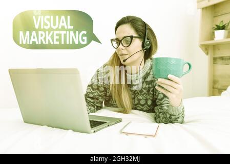 Légende du texte présentant Visual Marketing. Approche commerciale raconter l'histoire de votre marque ou de votre produit par la création auteur création Nouveau roman Banque D'Images