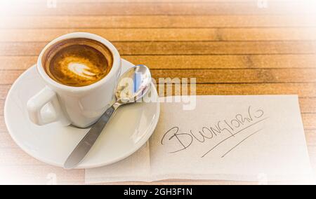 tasse à café avec inscription du matin en italien, petit déjeuner Banque D'Images