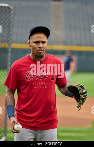 Denver CO, États-Unis. 3 septembre 2021. Atlanta infielder Orlando Arcia (9) pendant le pré-match avec Atlanta Braves et Colorado Rockies tenu à Coors Field dans Denver Co. David Seelig/Cal Sport Medi. Crédit : csm/Alay Live News Banque D'Images