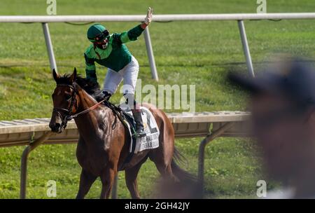 New Stanton, DE, États-Unis. 11 juillet 2020. 11 juillet 2020 : Dunbar Road #2, monté par Irad Ortiz, Jr., remporte le Delaware handicap sur Delaware handicap Day au Delaware Park à New Stanton, Delaware. Scott Serio/Eclipse Sportswire/CSM/Alamy Live News Banque D'Images