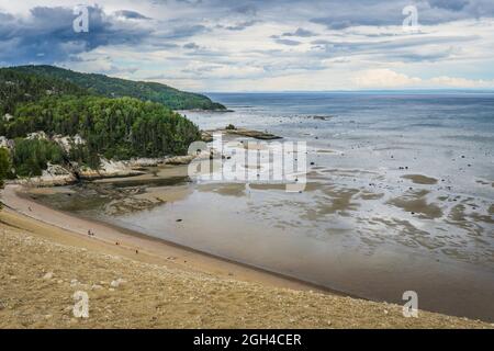 Les dunes de sable près de Tadoussac, au Québec (Canada), lors d'une journée d'été nuageux Banque D'Images