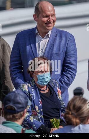 Bruxelles, Belgique - septembre 4. 2021. Inauguration de deux ponts sur le canal de Bruxelles. Il porte le nom de deux femmes : Loredana Marchi et Fatima Mernissi. Banque D'Images