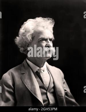 Mark Twain -pseudonyme de Samuel Langhorne Clemens (Floride, 30 novembre 1835 - Redding, 21 avril 1910) Banque D'Images