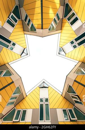 De dessous de maisons en forme de cube jaune avec motif kaléidoscope situé à Rotterdam Banque D'Images