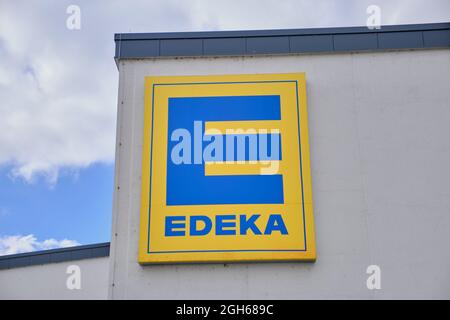 Mayence, Allemagne - 29 mars 2019 Edeka Supermarket Signage. Le Groupe Edeka est la plus grande société allemande de supermarchés Banque D'Images