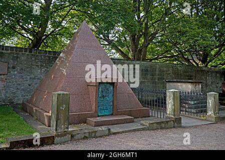 Le tombeau de Lady Sophia Rutherfurd et Andrew Rutherfurd, Lord Advocate of Scotland et Recteur de l'Université de Glasgow. Cimetière Dean, Édimbourg. Banque D'Images