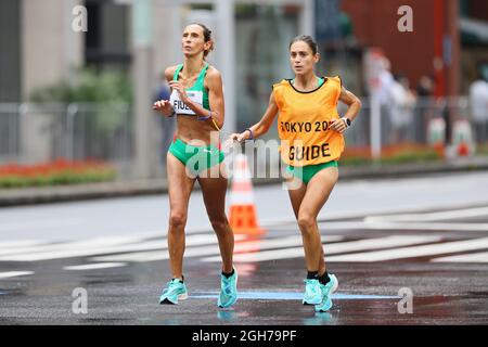 Tokyo, Japon. 5 septembre 2021. Marathon Maria Fiuza (por) : Marathon féminin T12 lors des Jeux paralympiques de Tokyo de 2020 à Tokyo, Japon . Credit: AFLO SPORT/Alay Live News Banque D'Images