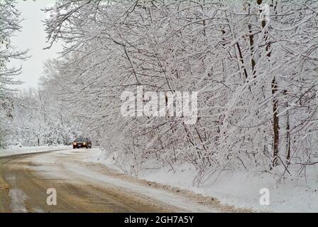 route de comté en hiver Banque D'Images