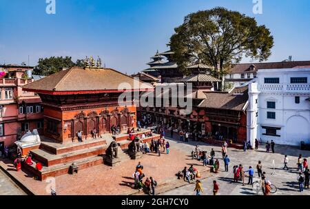 Le temple de Nava Jogini sur la place Maru Tol, Katmandou, avant le tremblement de terre de 2015 au Népal Banque D'Images