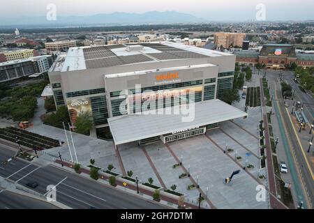 Vue aérienne de Vivint Smart Home Arena, le dimanche 5 septembre 2021, à Salt Lake City. Le site accueille le Utah Jazz de la NBA. Banque D'Images