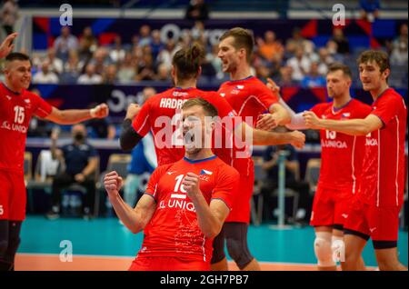 Ostrava, République tchèque. 03ème septembre 2021. Jakub Janouch (CZE) fête en 2021 le Championnat d'Europe de Volleyball masculin (CEV EuroVolley), B jeu de groupe: République tchèque contre Slovénie, le 3 septembre 2021, à Ostrava, République tchèque. Crédit : Vladimir Prycek/CTK photo/Alay Live News Banque D'Images