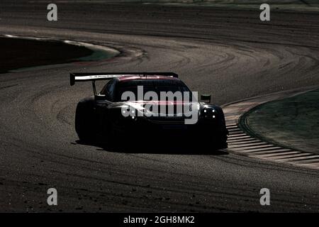 Pilotes : Jurgen Haring, Bobby Gonzales, Wolfgang Triller et Marco Seefried de Herberth Motorsport avec Porsche 911 GT3 R (991 II) pendant la course HANKOOK 24H BARCELONA 2021 sur le circuit de Catalunya. Banque D'Images