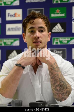 Danny Cipriani de sale Sharks lors de la conférence de presse précédant le match de la Heineken Cup Pool six entre sale Sharks vs Cardiff Blues au stade de Salford City le 14 octobre 2012. Banque D'Images