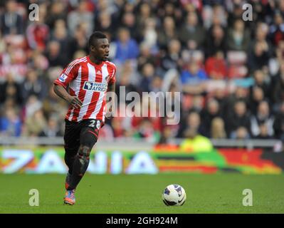 Stephane Sessegnon, de Sunderland, en action lors du match de la Barclays Premier League entre Sunderland et Fulham au stade de Light à Sunderland, Royaume-Uni, le 02 mars 2013. Banque D'Images