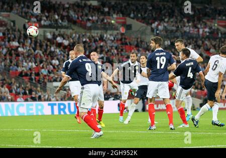 La Rickie Lambert d'Angleterre en action pendant le match amical de Vauxhall International entre l'Angleterre et l'Écosse qui s'est tenu au stade Wembley à Londres, au Royaume-Uni, le 14 août 2013. Banque D'Images