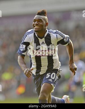 Thievy Bifouma de West Bromwich Albion pendant le match de la Barclays Premier League entre West Bromwich Albion et Cardiff City qui s'est tenu aux Hawthorns à West Bromwich le 29 mars 2014. Banque D'Images