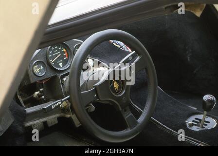 1988 Lamborghini Countach Evoluzione (fibre de carbone) prototype conduite à l'essai près de l'usine à Sant'Agata Bolognese Italie Banque D'Images