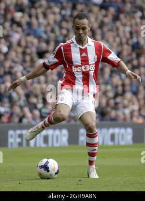 Peter Odemwingie de Stoke City pendant le match de la Barclays Premier League entre West Bromwich Albion et Stoke City aux Hawthorns de West Bromwich, au Royaume-Uni, le 11 mai 2014. Banque D'Images