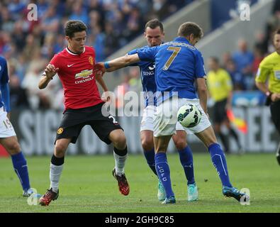 Ander Herrera, DE Manchester United, a été attaqué par Dean Hammond, de Leicester City, lors du match de la Barclays Premier League au King Power Stadium, le 21 septembre 2014. Banque D'Images