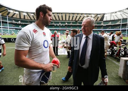 Josh Beaumont en Angleterre sale Sharks avec son p re Bill