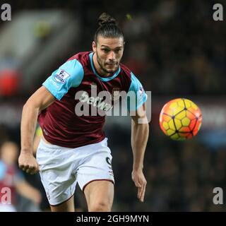 Image #: 41479268 12 décembre 2015 - Londres, Royaume-Uni - l'action de Andy Carroll de West Ham..Barclays Premier League - West Ham United v Stoke City - Upton Park - Angleterre -12 décembre 2015 - Banque D'Images