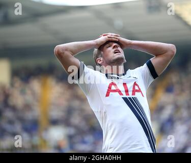 Harry Kane de Tottenham semble abattu après une occasion manquée lors du match de la Barclays Premier League au stade White Hart Lane. Le crédit photo devrait se lire: David Klein/Sportimage Banque D'Images