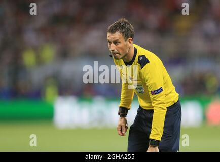 L'arbitre Mark Clattenburg en action lors du match final de la Ligue des champions de l'UEFA au Stadio Giuseppe Meazza. Le crédit photo doit être lu : David Klein/Sportimage via PA Images Banque D'Images