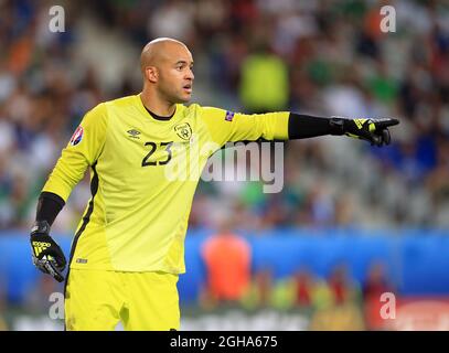 Darren Randolph, de la République d'Irlande, en activité lors du match du Championnat d'Europe de l'UEFA 2016 au Stade Pierre-Mauroy, Lille. Date de la photo 22 juin 2016 pic David Klein/Sportimage via PA Images Banque D'Images