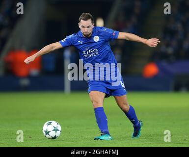 Danny Drinkwater de Leicester en action lors du match de groupe B de la Ligue des Champions au King Power Stadium de Leicester. Date de la photo 22 novembre 2016 pic David Klein/Sportimage via PA Images Banque D'Images