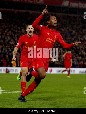 Georgina Wijnaldum, de Liverpool, célèbre le but égalisateur lors du match de la Premier League anglaise au stade Anfield, à Liverpool. Date de la photo : 31 janvier 2017. Photo Simon Bellis/Sportimage via PA Images Banque D'Images